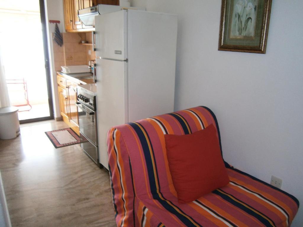 Antonios Rooms Akráta Exterior foto